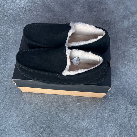 UGG Other - Men UGG Ascot Slipper Suede Black 100% Authentic Brand New